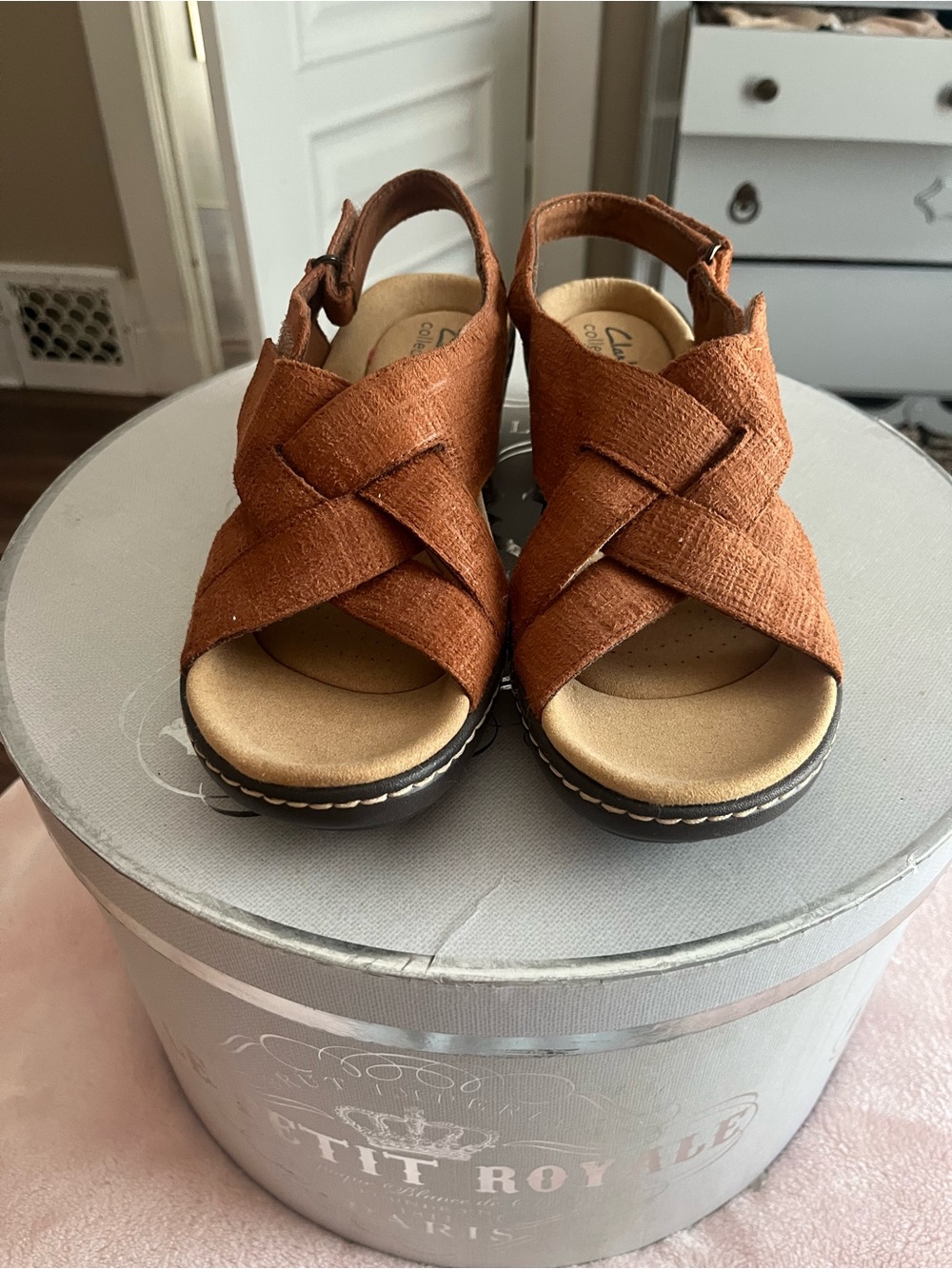 Clarks Women’s Rust Brown Crisscross Slingback Sandals
